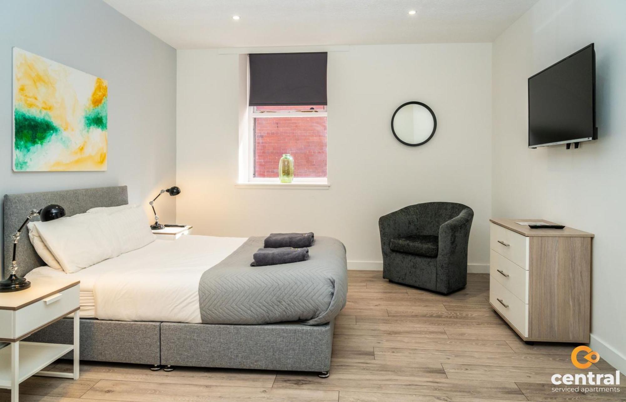 Central Serviced Apartments - 2 Bedroom - Walk Away From City Centre & Universities - Sleeps 4 - 1 X Double 2 X Single - Smart Tvs In All Rooms - Short Term Stays Welcome - Walk Away From Train & Bus Station - Preferred Location For Short Stay In Dun 邓迪 外观 照片