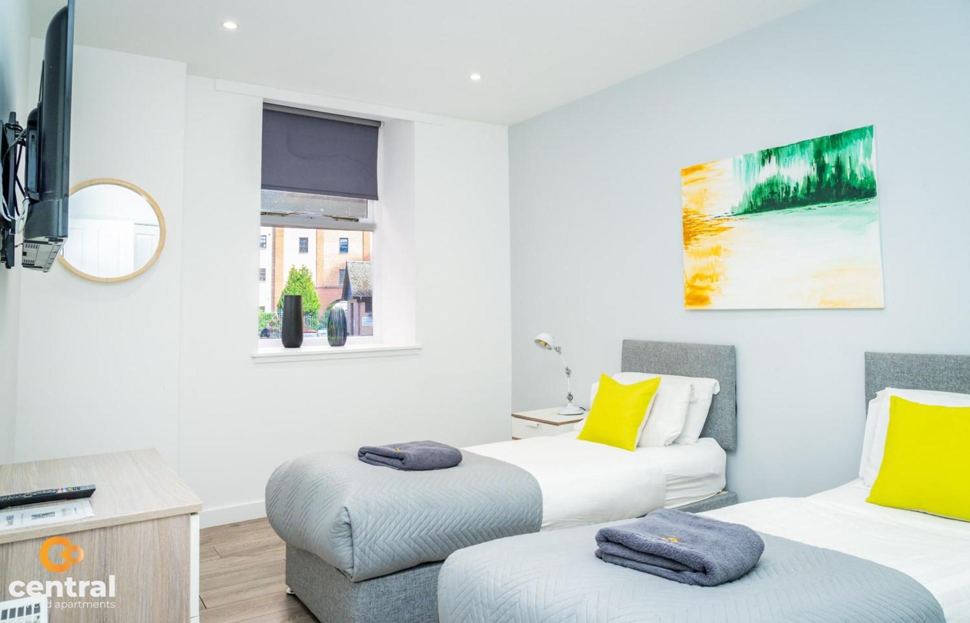 Central Serviced Apartments - 2 Bedroom - Walk Away From City Centre & Universities - Sleeps 4 - 1 X Double 2 X Single - Smart Tvs In All Rooms - Short Term Stays Welcome - Walk Away From Train & Bus Station - Preferred Location For Short Stay In Dun 邓迪 外观 照片
