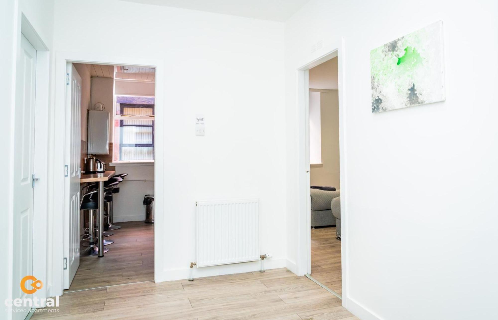 Central Serviced Apartments - 2 Bedroom - Walk Away From City Centre & Universities - Sleeps 4 - 1 X Double 2 X Single - Smart Tvs In All Rooms - Short Term Stays Welcome - Walk Away From Train & Bus Station - Preferred Location For Short Stay In Dun 邓迪 外观 照片