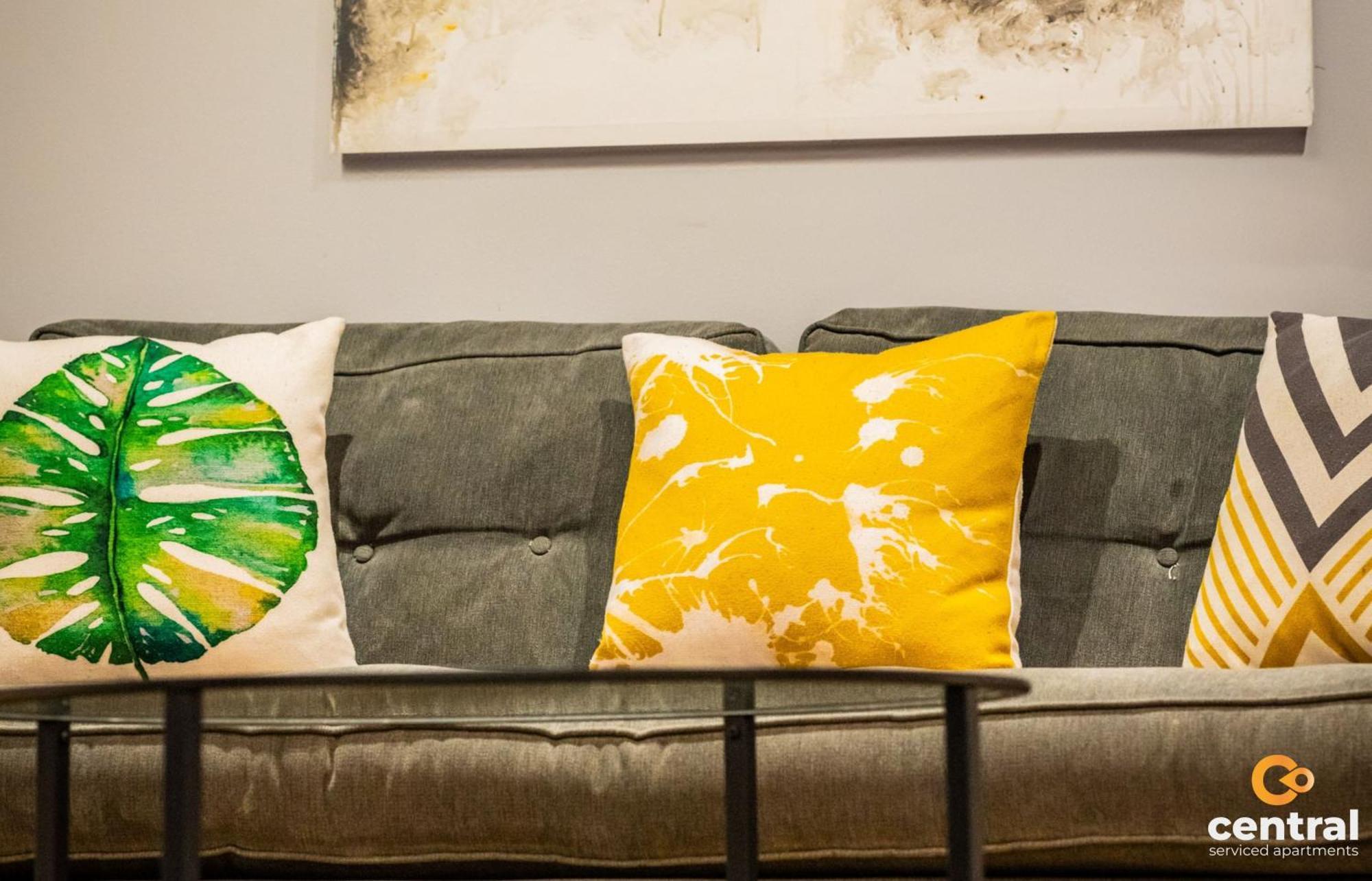 Central Serviced Apartments - 2 Bedroom - Walk Away From City Centre & Universities - Sleeps 4 - 1 X Double 2 X Single - Smart Tvs In All Rooms - Short Term Stays Welcome - Walk Away From Train & Bus Station - Preferred Location For Short Stay In Dun 邓迪 外观 照片